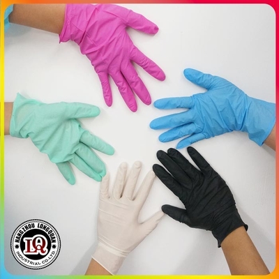 Guantes médicos libres del polvo del nitrilo